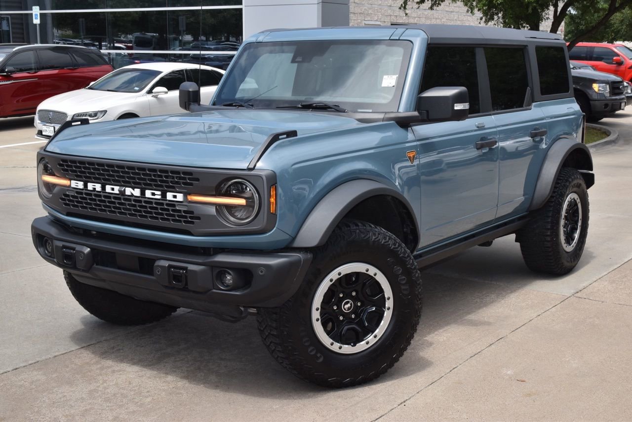 Certified 2023 Ford Bronco Badlands w/ Sasquatch Package AWD/4WD image 49