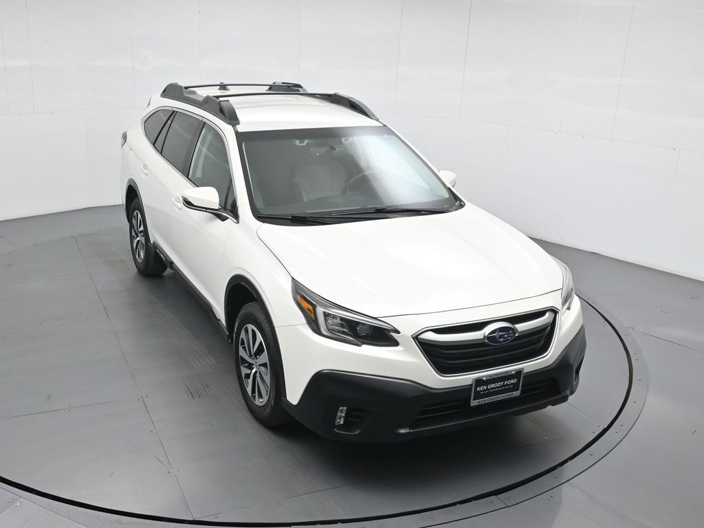 Used 2021 Subaru Outback Premium image 4