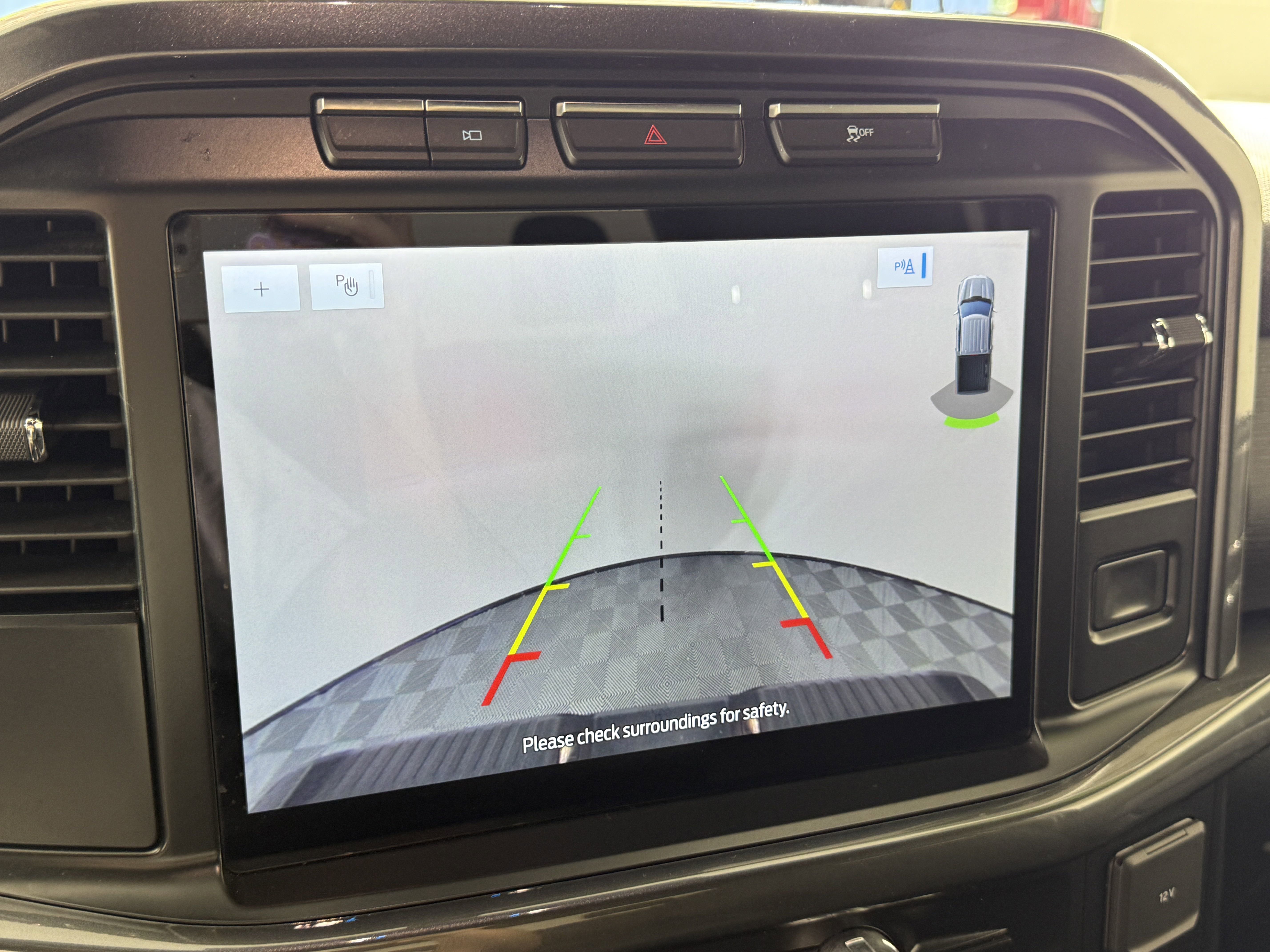 Certified 2022 Ford F150 XLT w/ Equipment Group 302A High image 19