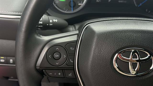 Used 2023 Toyota Venza XLE AWD/4WD image 11