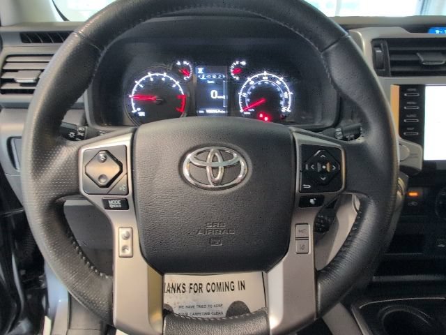 Used 2022 Toyota 4Runner SR5 Premium w/ Moonroof Package AWD/4WD image 18