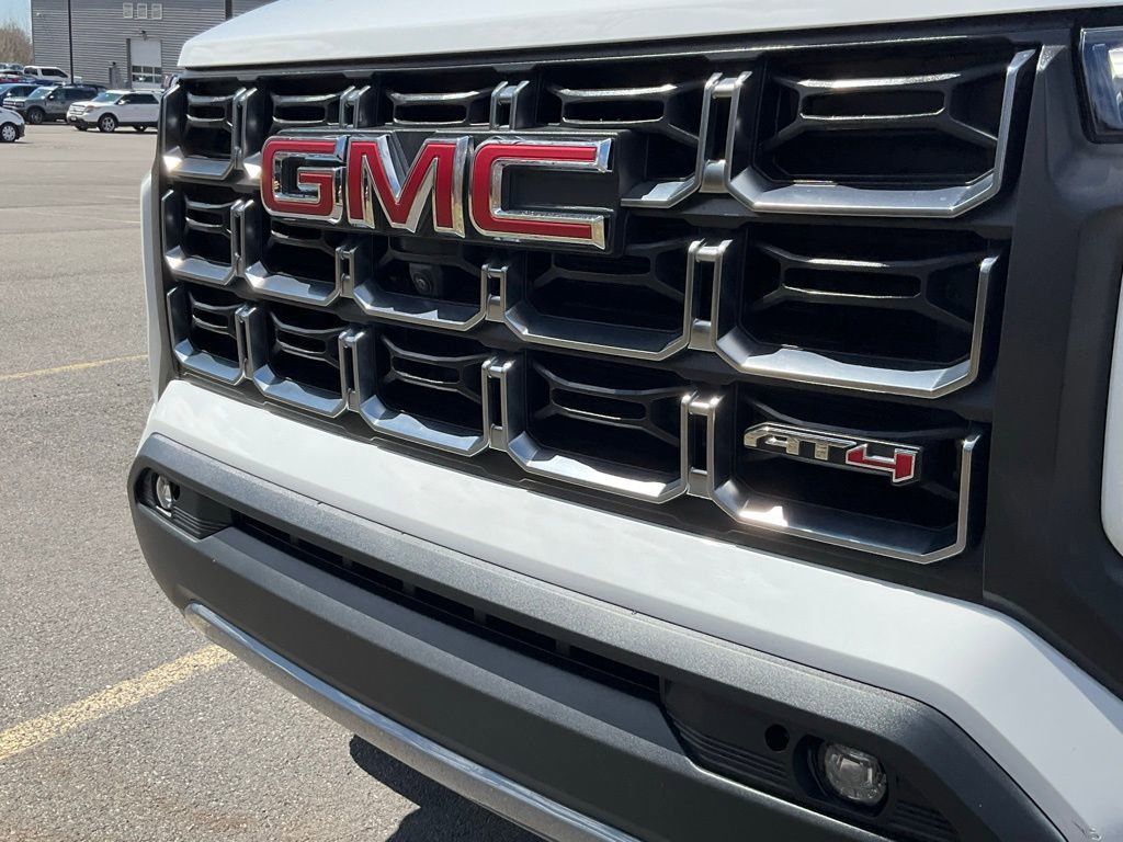 Used 2025 GMC Canyon AT4 w/ Nightfall Edition image 24