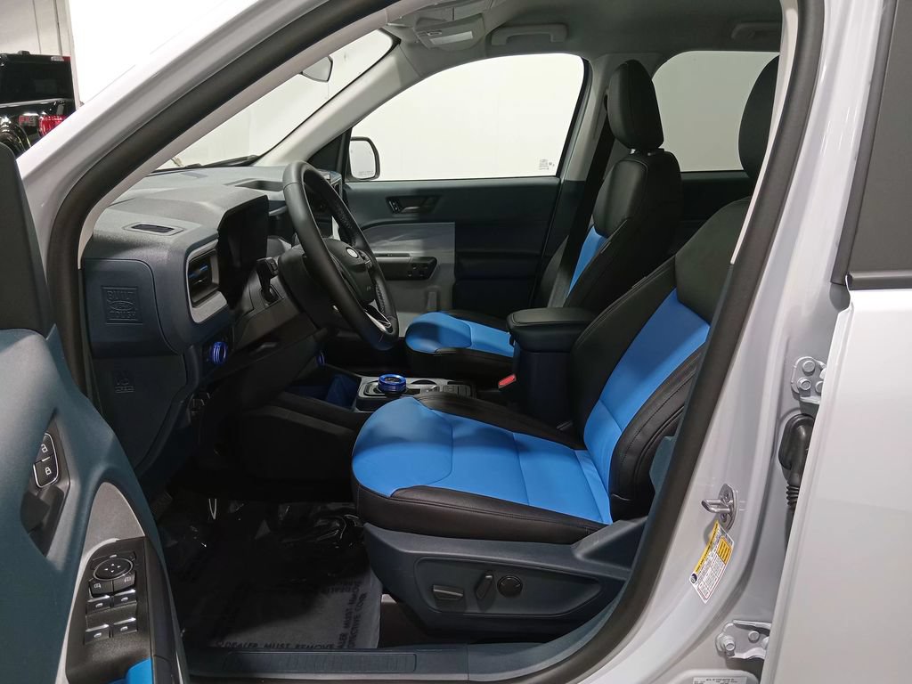 Certified 2025 Ford Maverick XLT w/ XLT Luxury Package AWD/4WD image 17