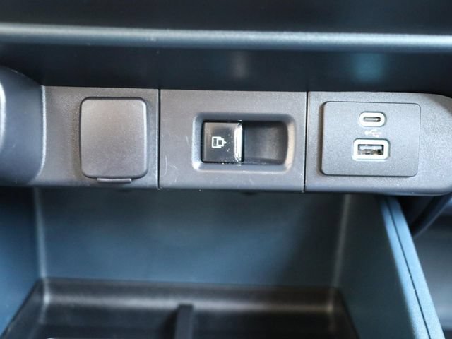 Certified 2024 Ford Maverick Tremor w/ Tremor Off-Road Package AWD/4WD image 28