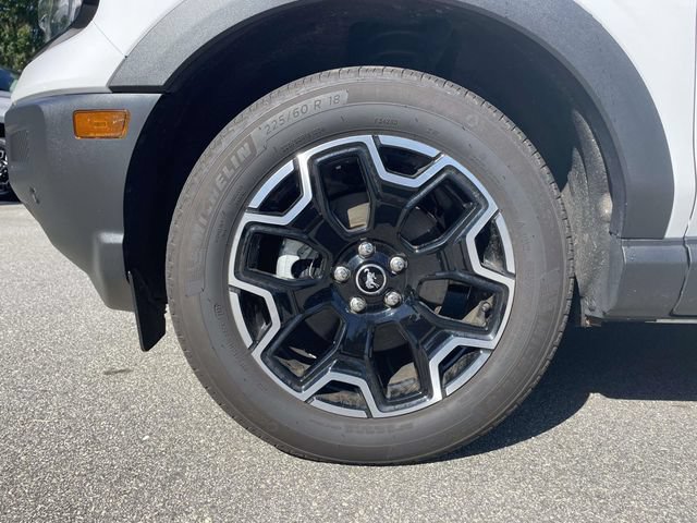 Certified 2025 Ford Bronco Sport Outer Banks w/ Outer Banks Tech Package+ AWD/4WD image 9