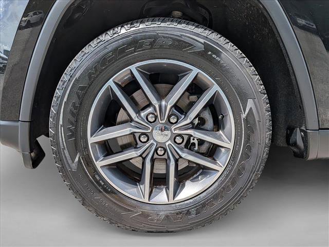 Used 2018 Jeep Grand Cherokee Limited AWD/4WD image 22