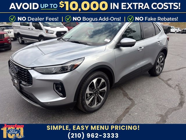 Certified 2023 Ford Escape Platinum AWD/4WD image 3