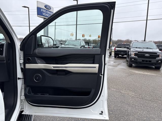 Certified 2020 Ford Expedition Platinum image 27