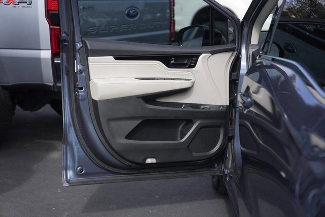 Used 2025 Honda Odyssey Elite image 32