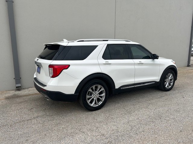 Certified 2021 Ford Explorer Limited w/ Equipment Group 301A RWD image 3