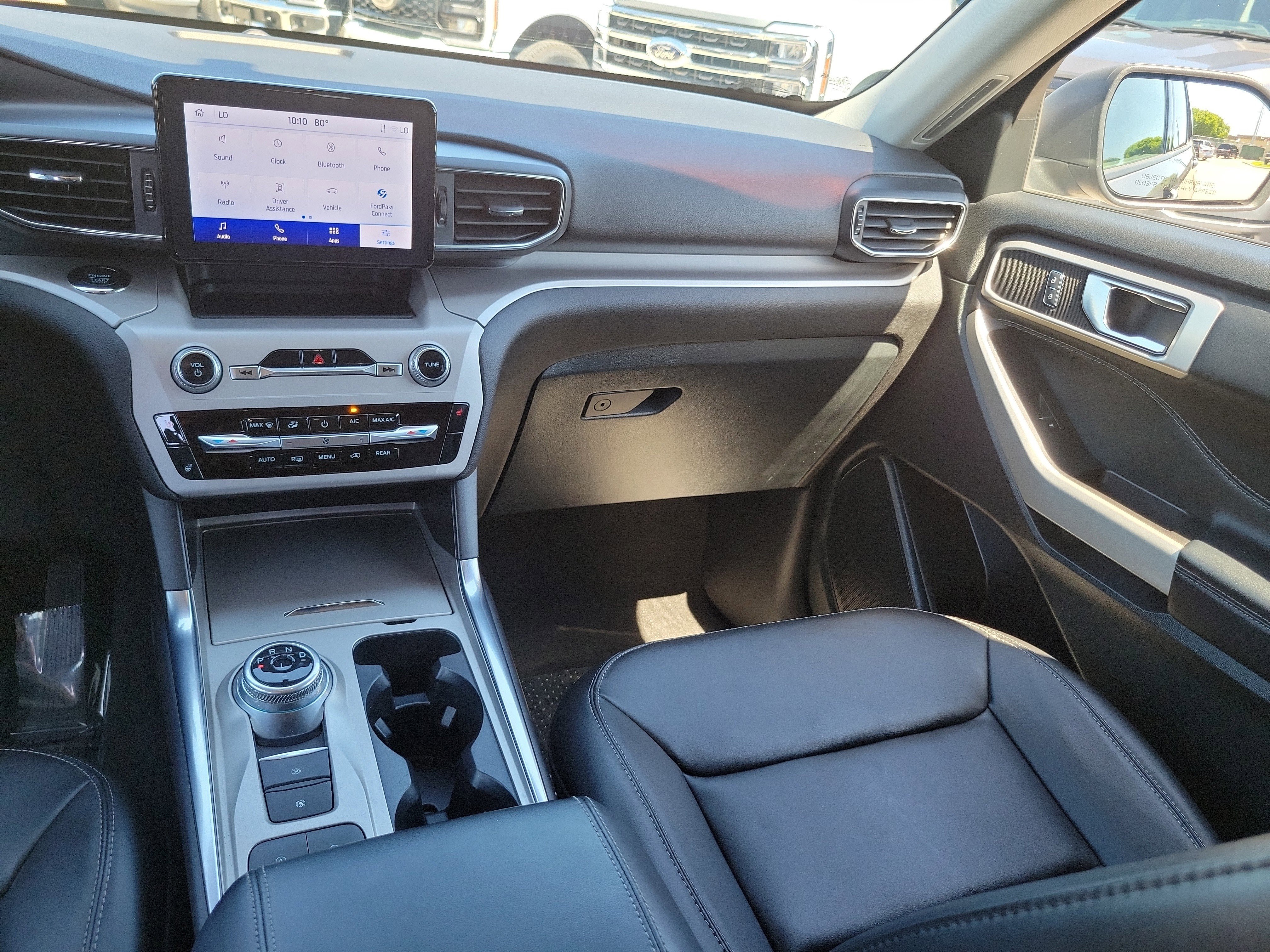 Certified 2024 Ford Explorer XLT w/ Equipment Group 202A RWD image 18
