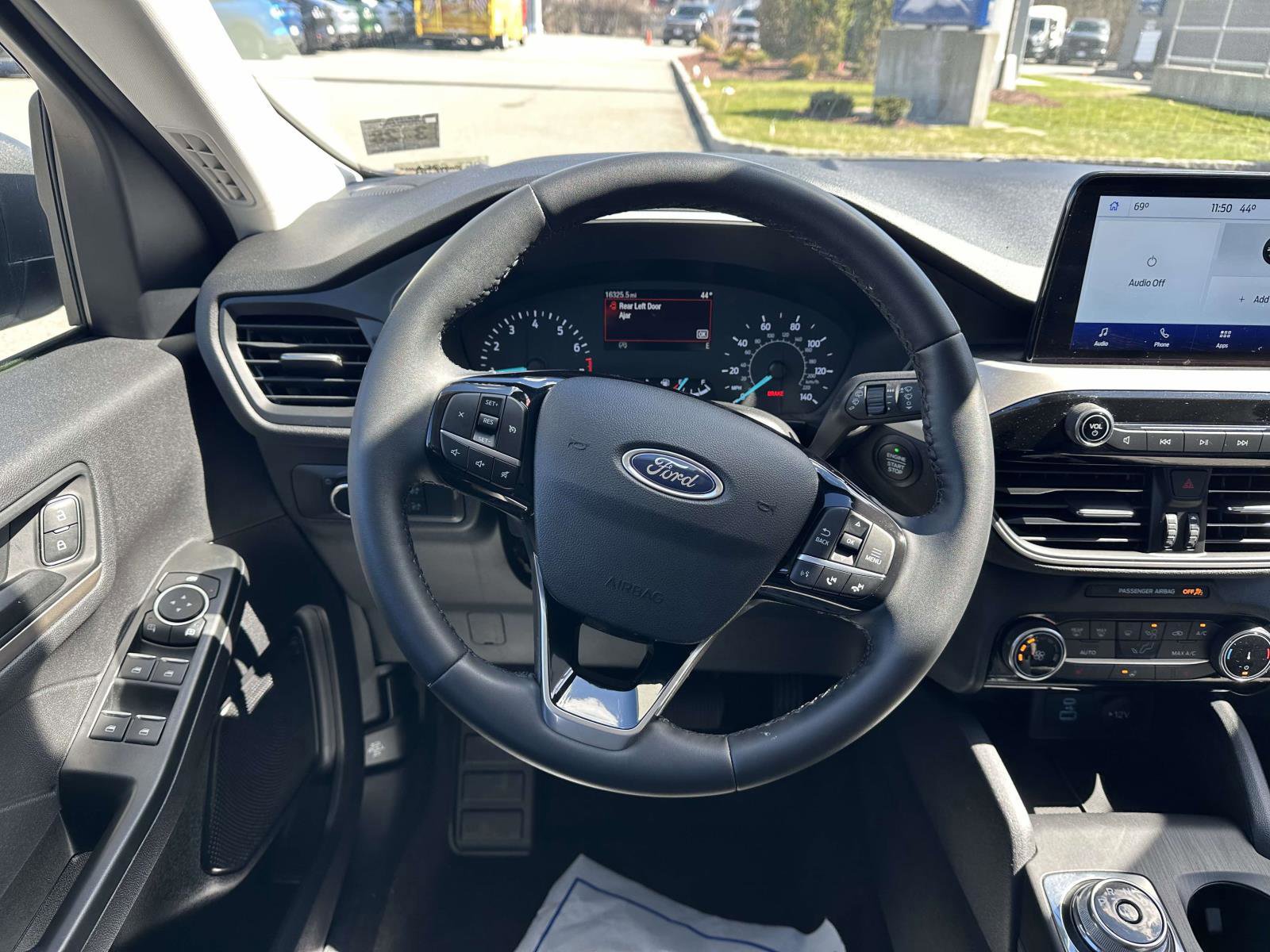 Certified 2022 Ford Escape SE w/ Cold Weather Package image 12