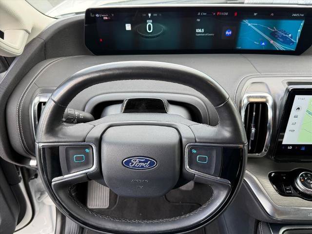 Certified 2025 Ford Expedition Platinum AWD/4WD image 14