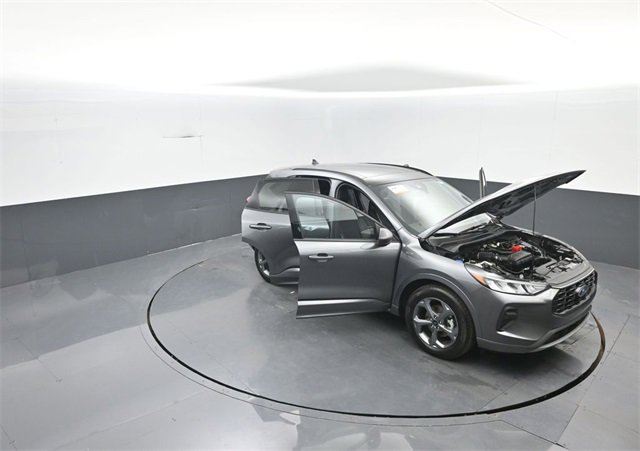 Certified 2023 Ford Escape ST-Line w/ Tech Pack #1 image 38