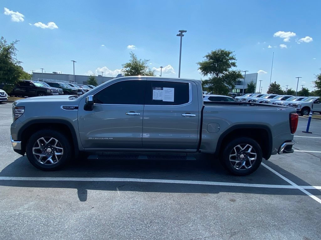 Used 2024 GMC Sierra 1500 SLT w/ SLT Convenience Package AWD/4WD image 4