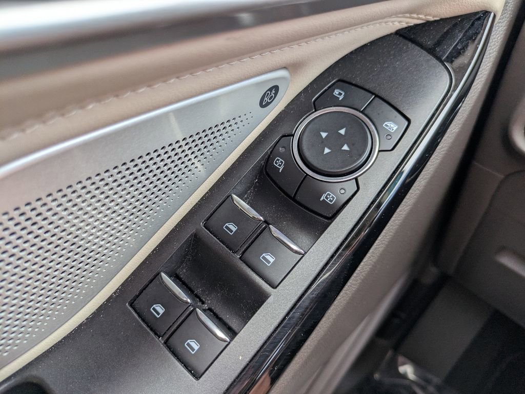 Certified 2022 Ford Explorer Platinum w/ Equipment Group 601A AWD/4WD image 25