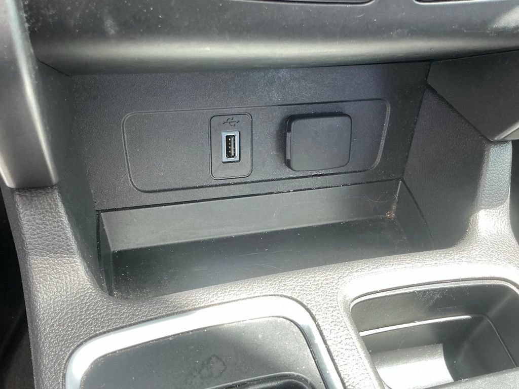 Certified 2019 Ford Escape SE FWD image 37