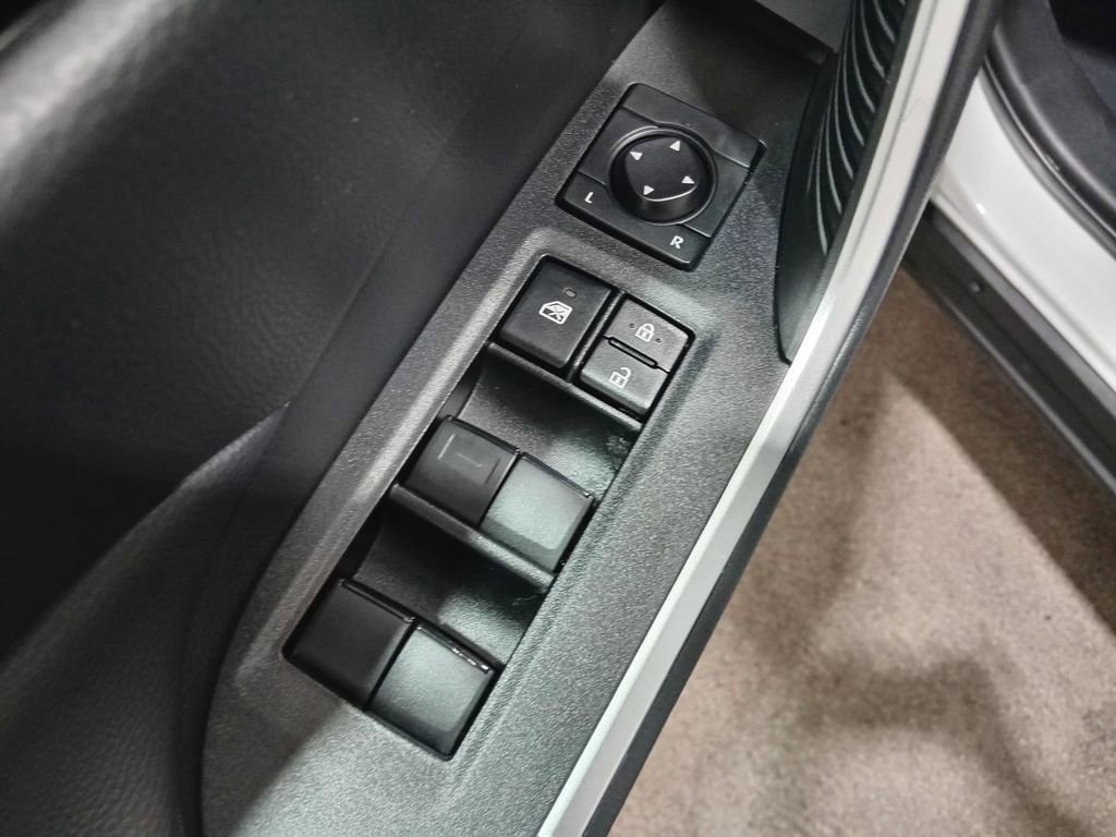 Used 2025 Toyota RAV4 LE FWD image 17