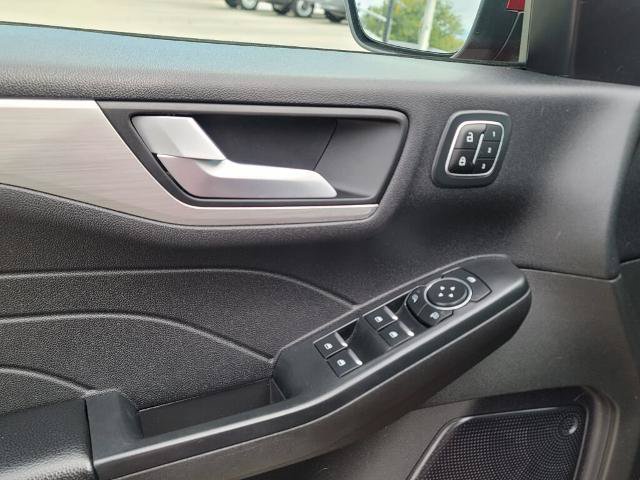 Certified 2023 Ford Escape Platinum AWD/4WD image 13