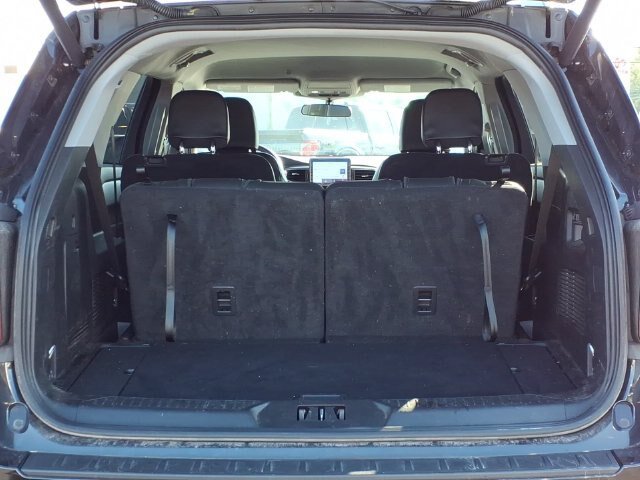 Certified 2023 Ford Explorer XLT w/ Equipment Group 202A AWD/4WD image 9