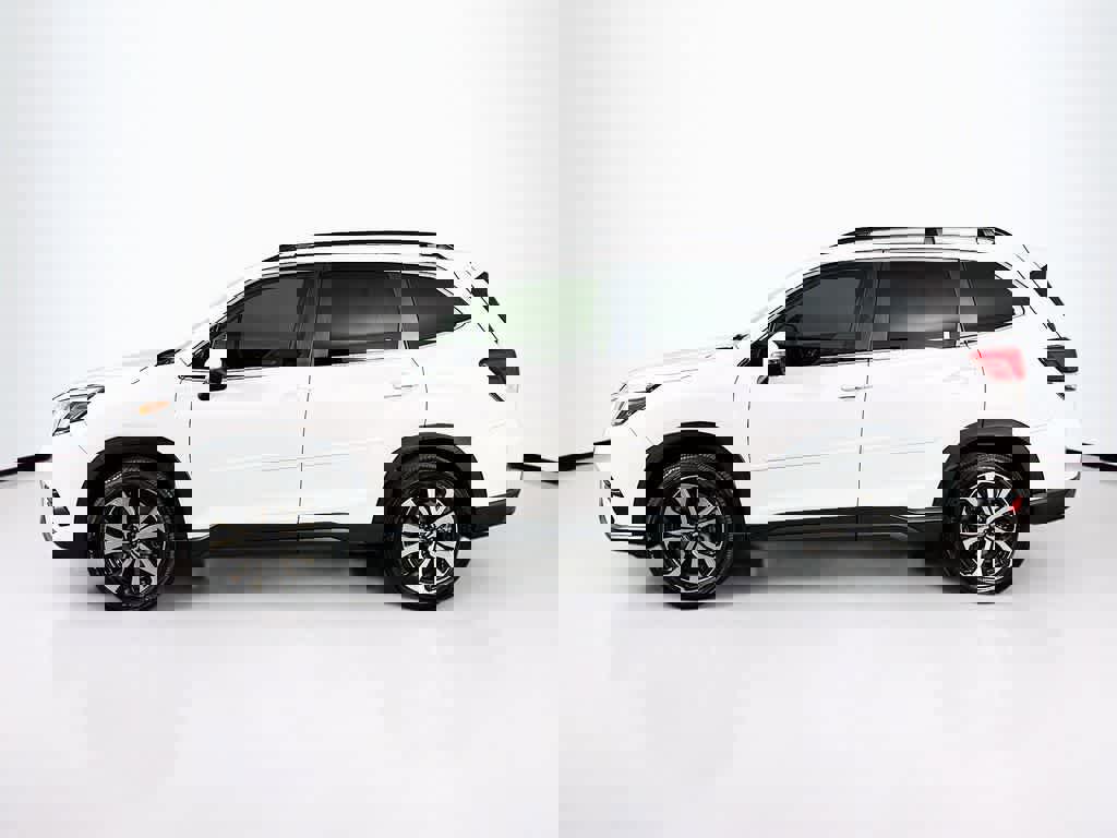 Used 2023 Subaru Forester Limited image 2