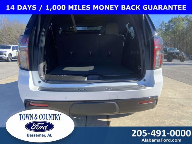 Used 2024 Chevrolet Suburban Z71 w/ Luxury Package image 10