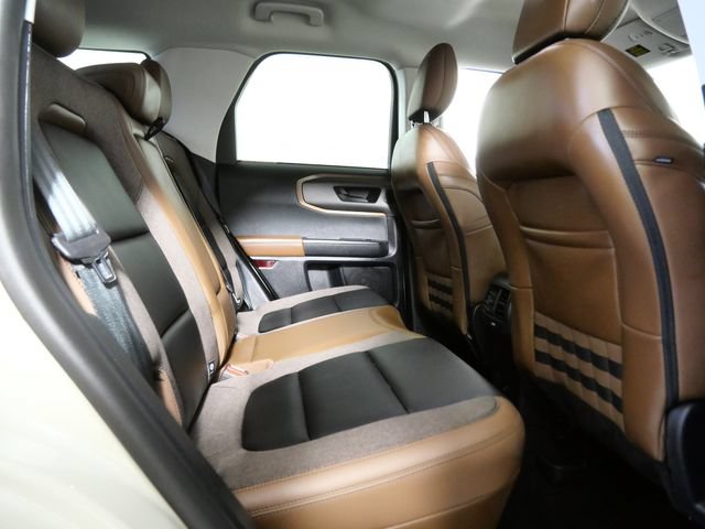 Certified 2025 Ford Bronco Sport Outer Banks w/ Outer Banks Tech Package+ AWD/4WD image 13