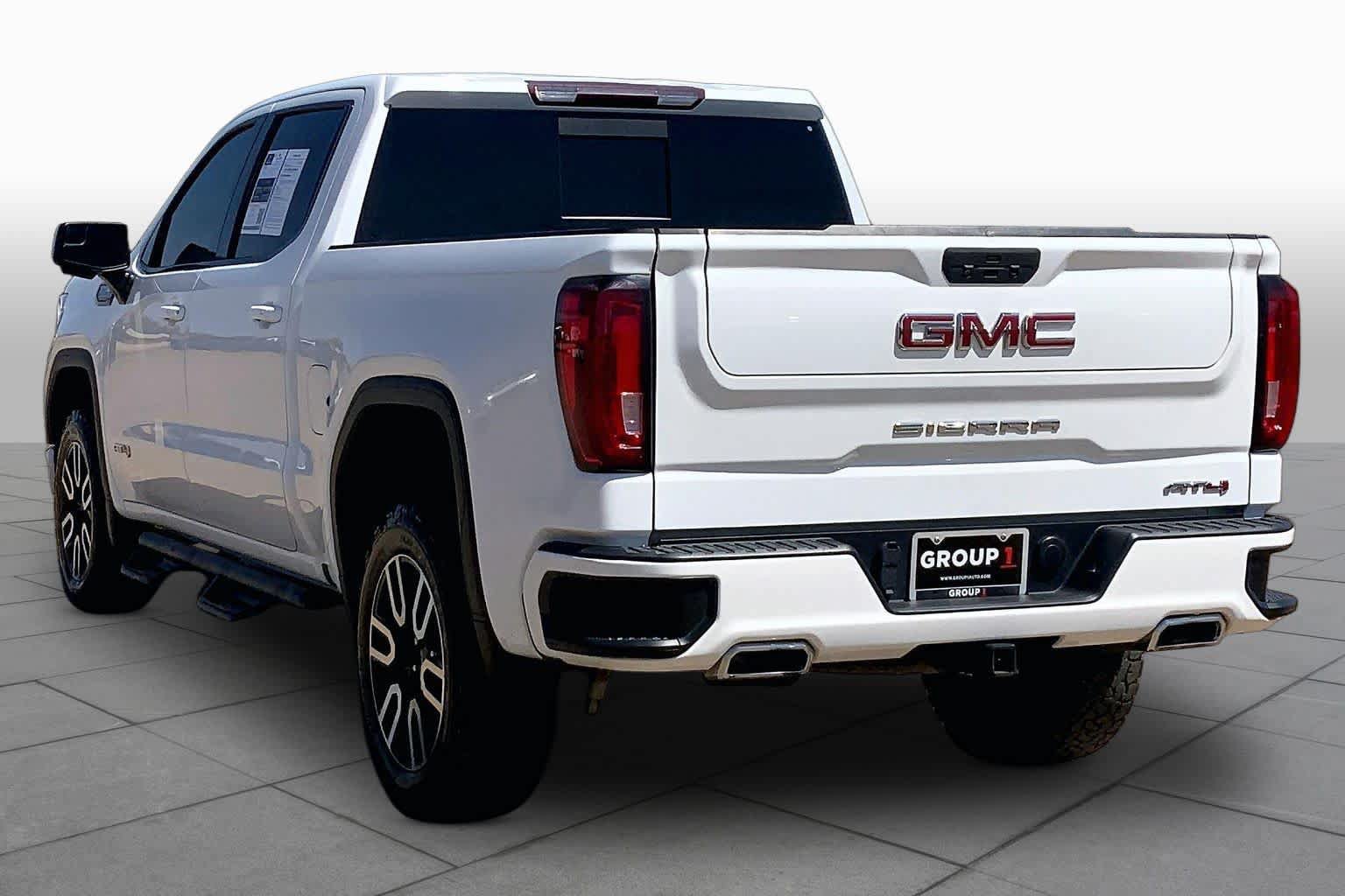 Used 2021 GMC Sierra 1500 AT4 w/ AT4 Preferred Package AWD/4WD image 12