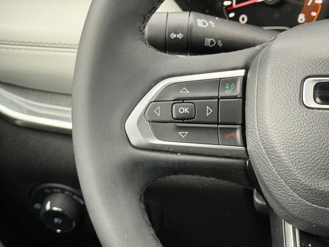Used 2023 Jeep Compass Limited AWD/4WD image 29