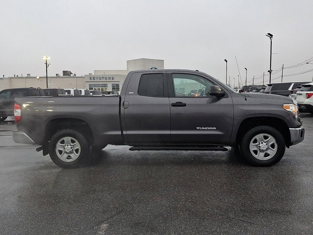 Used 2017 Toyota Tundra SR5 image 5