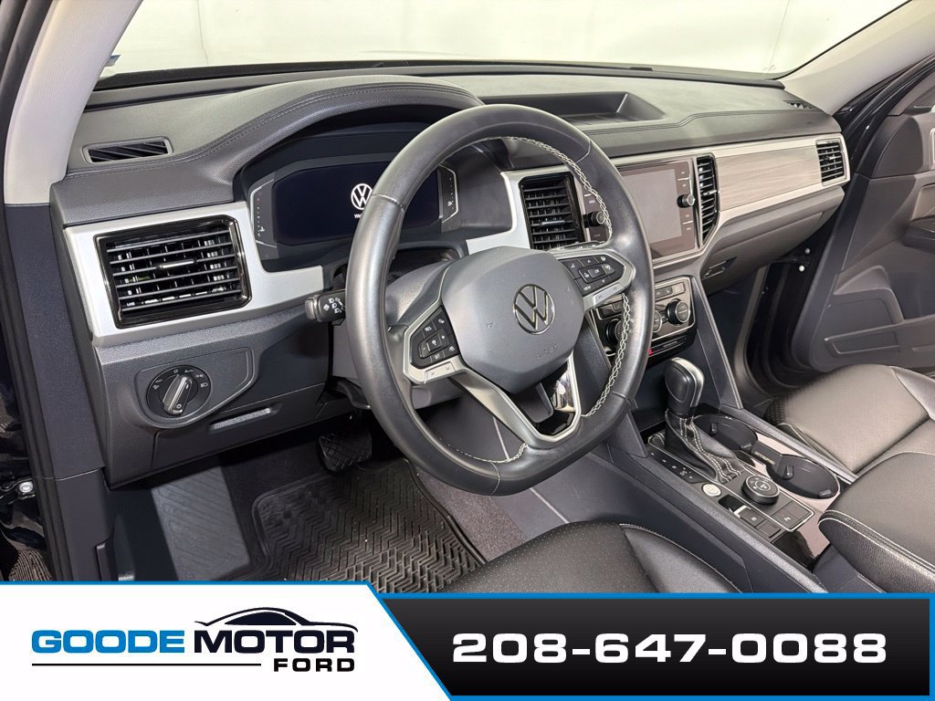 Used 2023 Volkswagen Atlas SEL AWD/4WD image 8