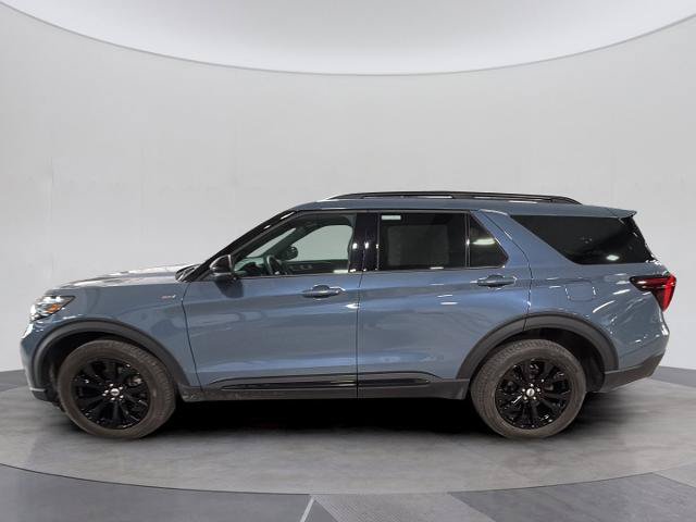 Certified 2025 Ford Explorer ST-Line AWD/4WD image 5