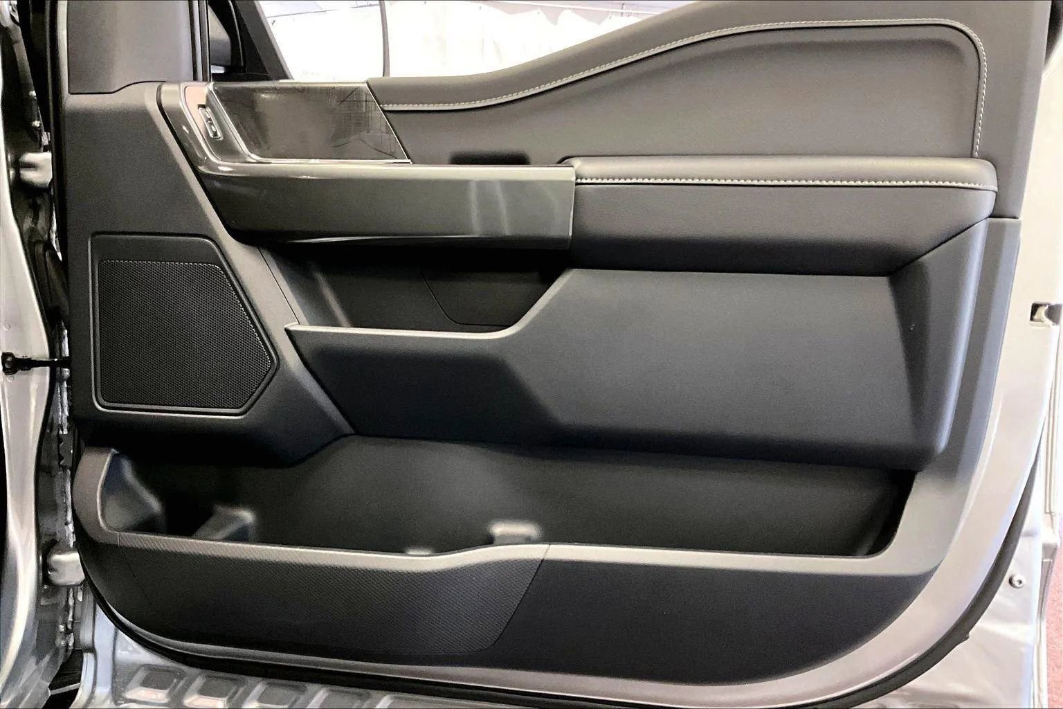 Certified 2023 Ford F150 XLT w/ Equipment Group 302A High image 23