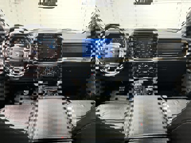 Certified 2021 Ford F150 Lariat w/ Equipment Group 502A High image 4