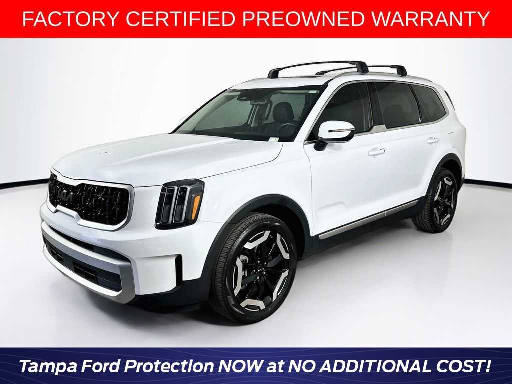 Used 2024 Kia Telluride EX w/ EX Captain's Chair Package