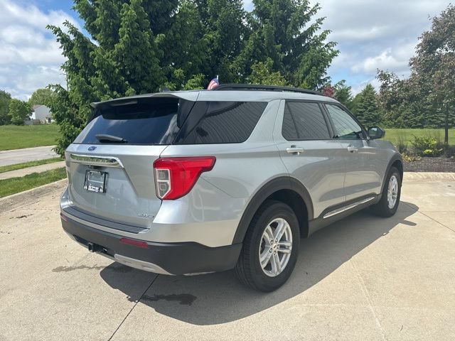 Certified 2024 Ford Explorer XLT w/ Equipment Group 202A AWD/4WD image 6