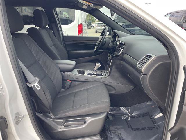 Used 2021 Jeep Grand Cherokee Laredo AWD/4WD image 19
