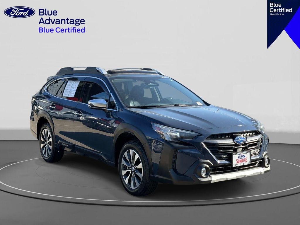 Used 2023 Subaru Outback Touring AWD/4WD image 4