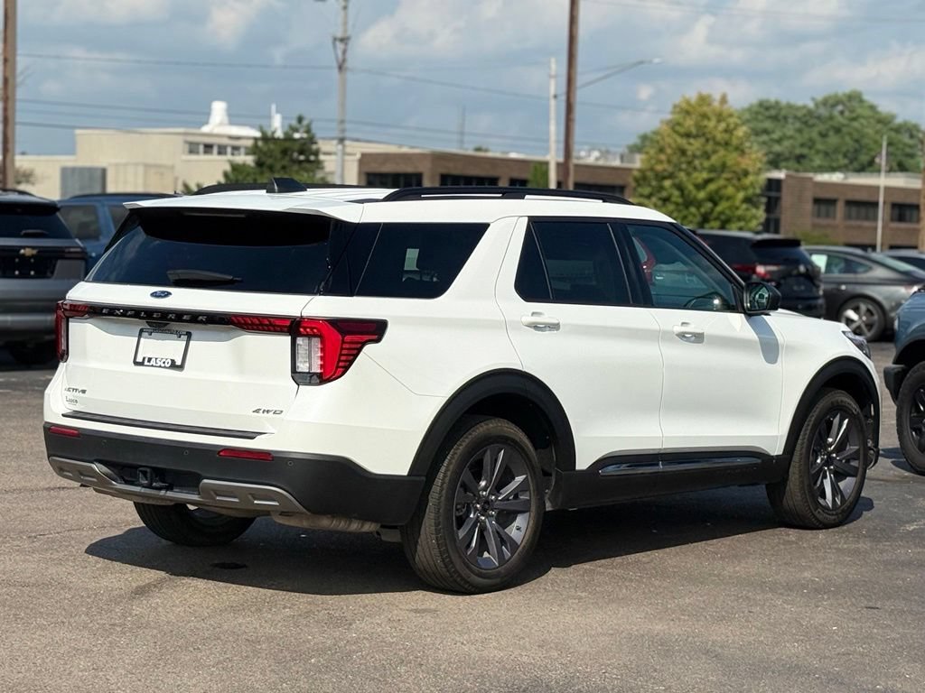 Certified 2025 Ford Explorer Active w/ Active Comfort Package AWD/4WD image 34