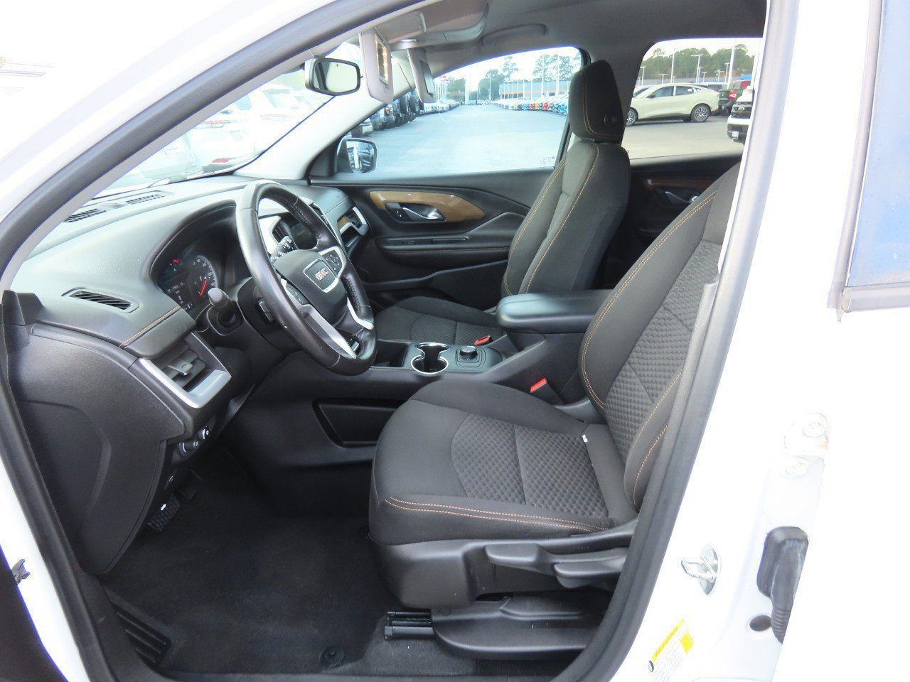 Used 2018 GMC Terrain SLE image 25