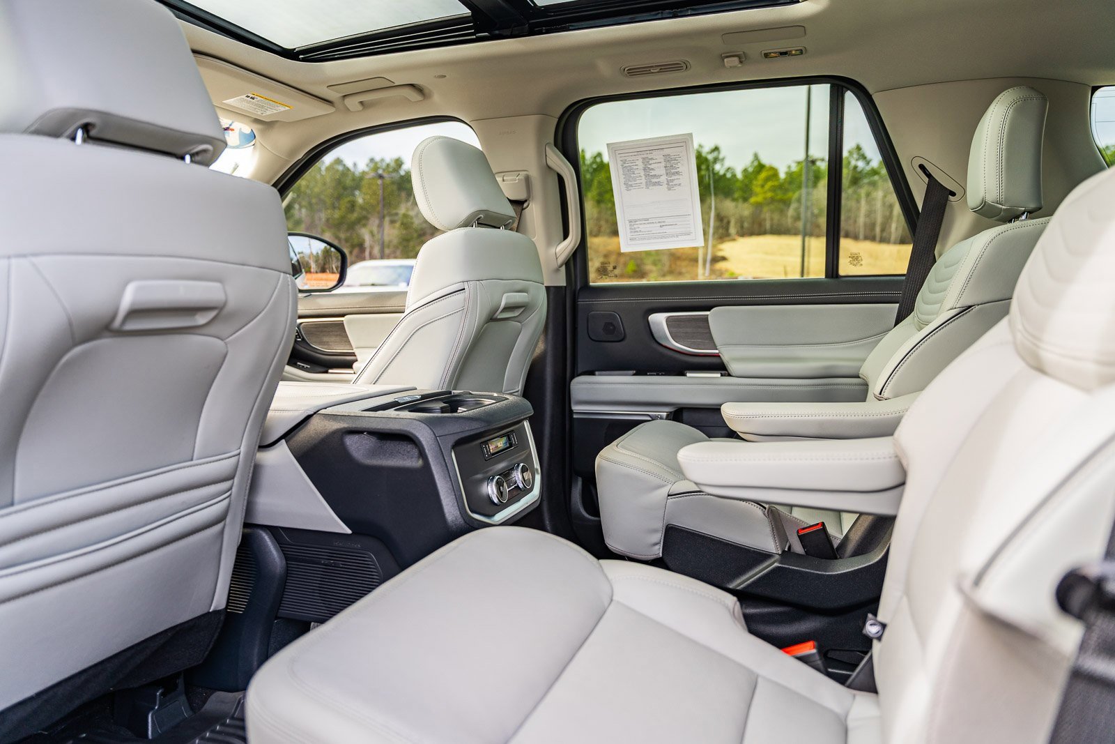 Certified 2025 Ford Expedition Platinum w/ Platinum Ultimate Package image 15