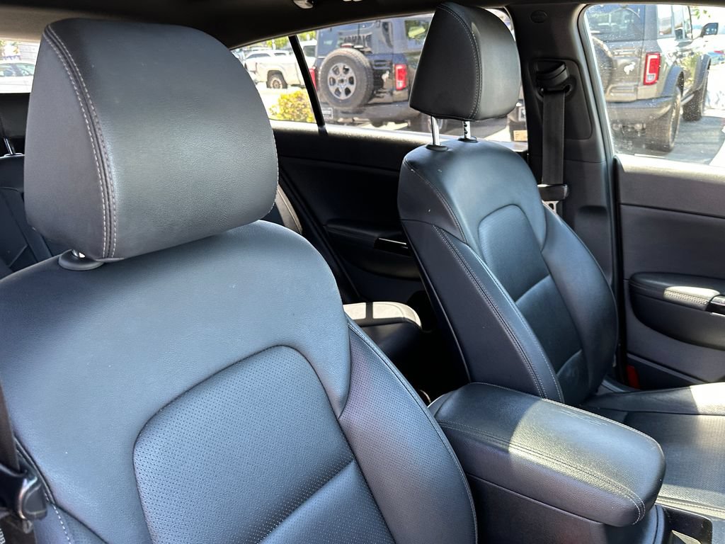Used 2022 Kia Sportage Nightfall Edition w/ Nighfall AWD Premium Package image 17