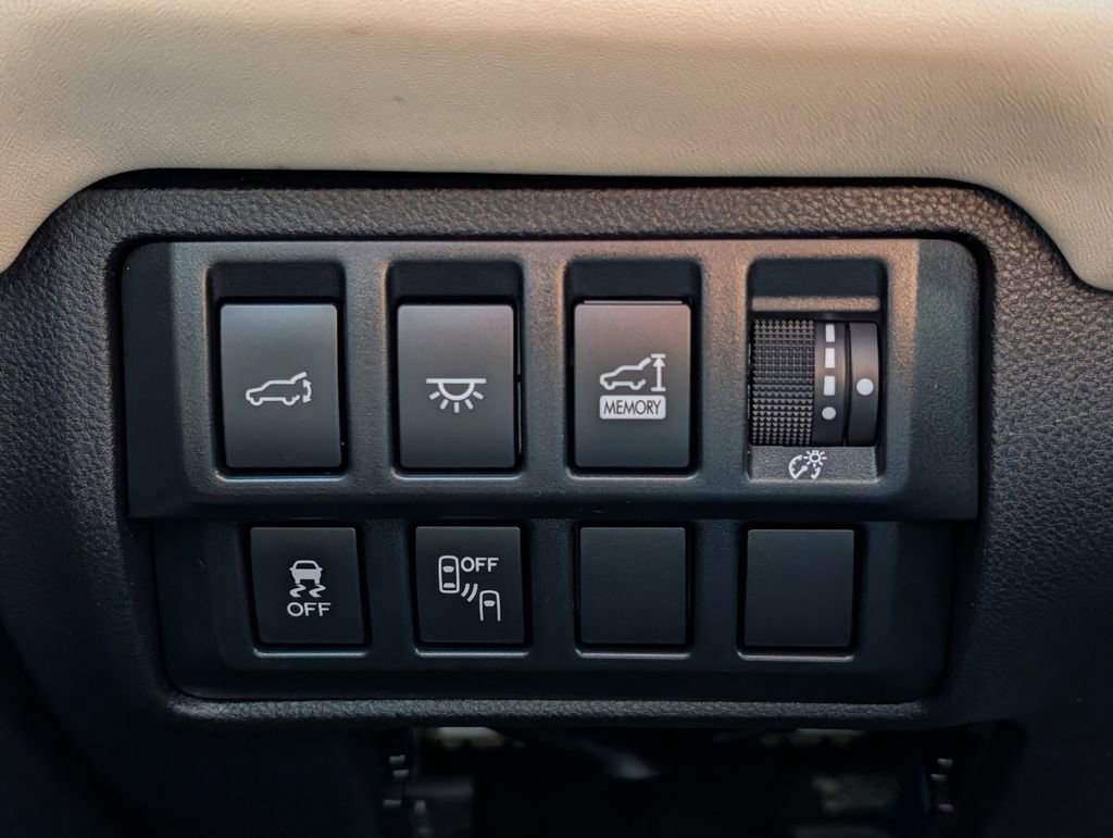 Used 2020 Subaru Ascent Limited w/ Popular Package #2A image 22