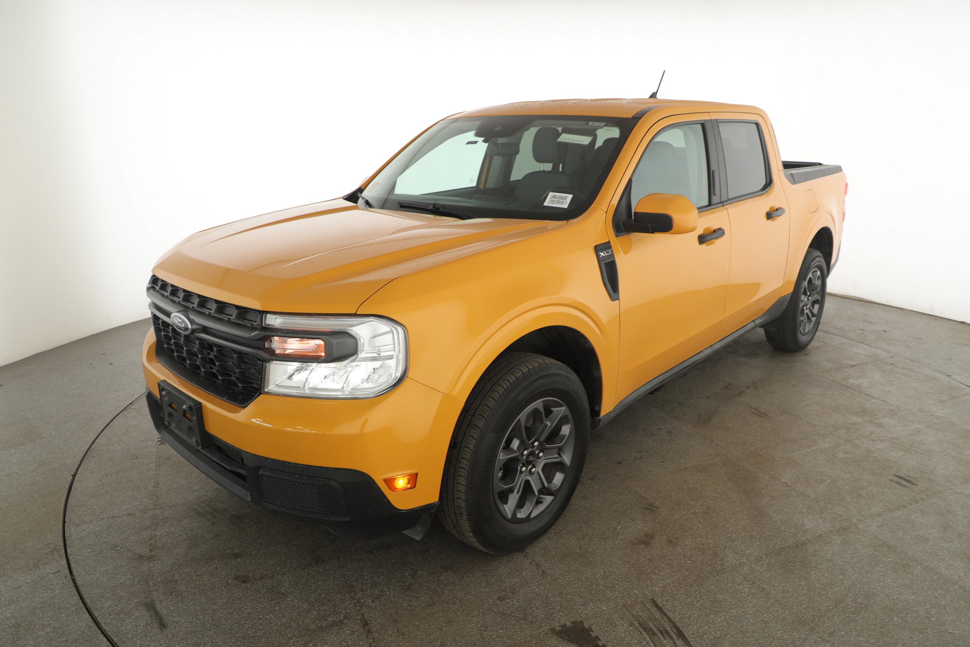 Certified 2023 Ford Maverick XLT w/ XLT Luxury Package image 2