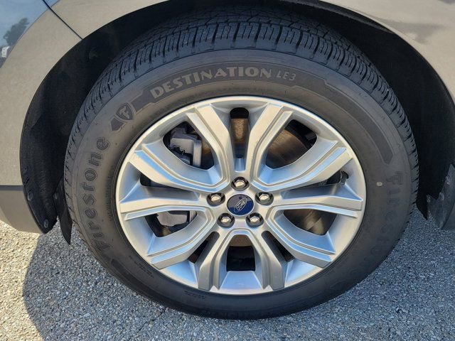 Certified 2022 Ford Edge Titanium AWD/4WD image 8