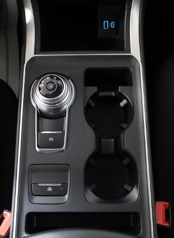 Certified 2024 Ford Edge SE w/ Black Appearance Package AWD/4WD image 15