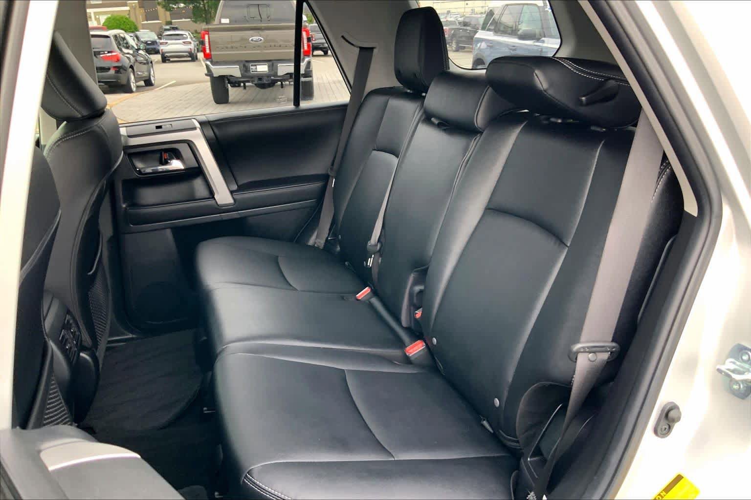 Used 2022 Toyota 4Runner TRD Sport w/ Technology Package AWD/4WD image 19