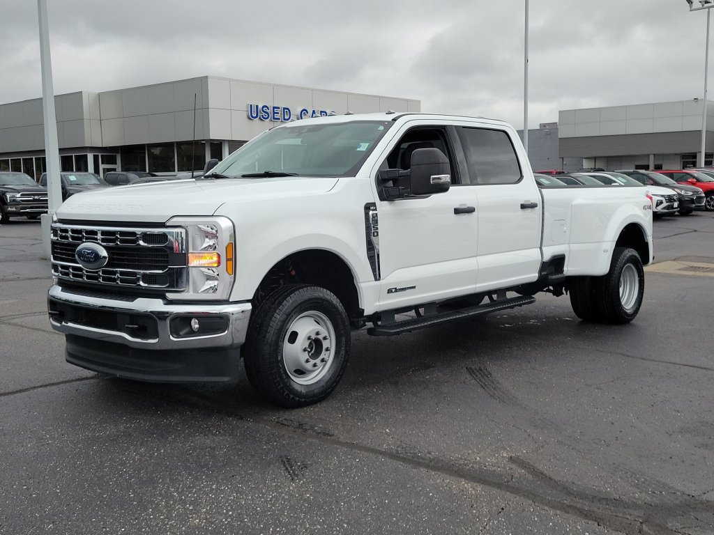 Certified 2025 Ford F350 XLT AWD/4WD image 8