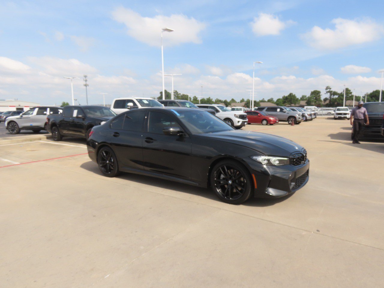 Used 2023 BMW 330i Sedan w/ M Sport Package RWD image 6