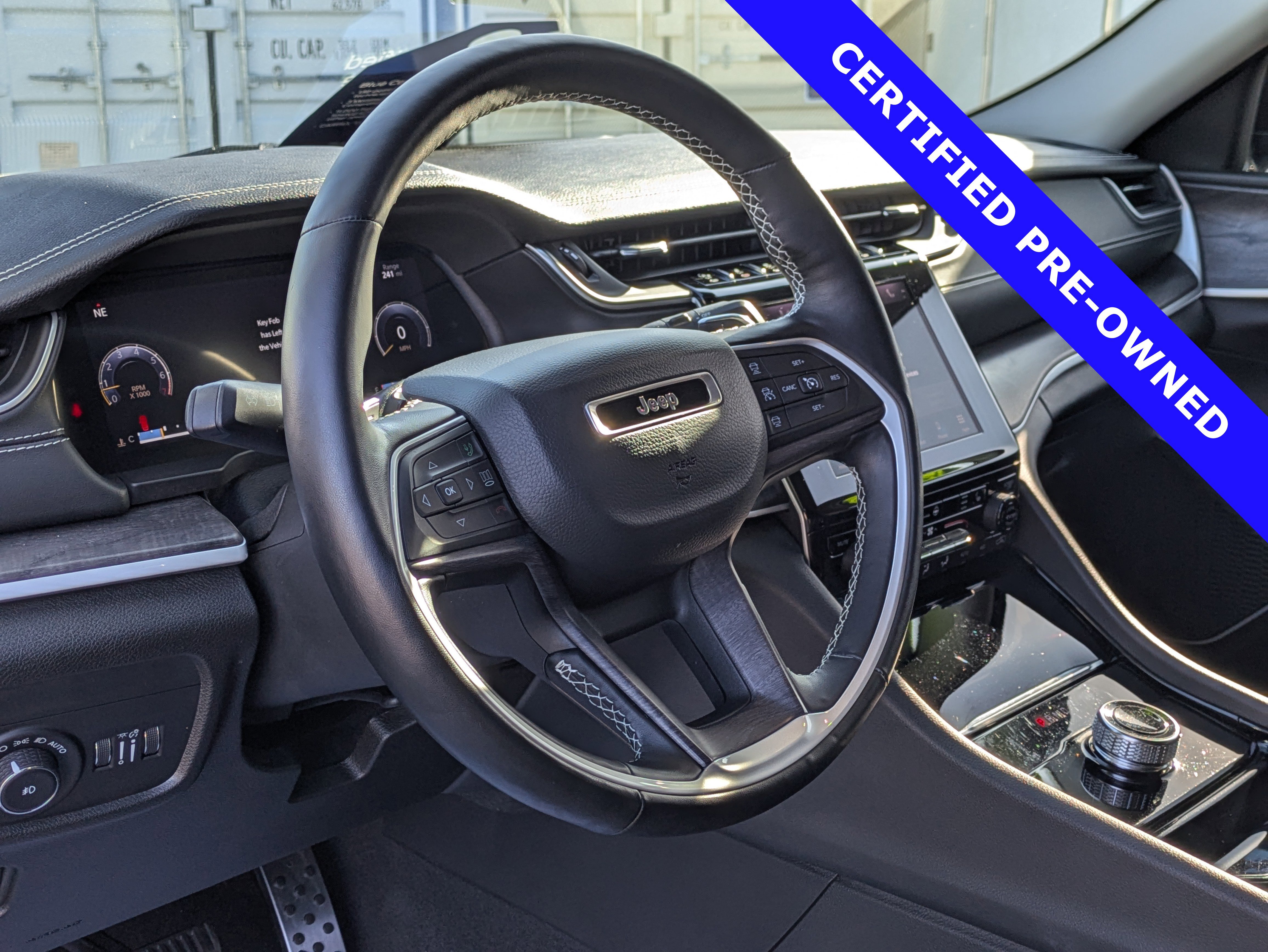 Used 2022 Jeep Grand Cherokee Limited image 21